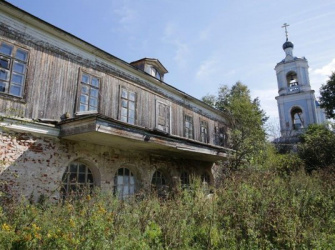 Шесть старинных русских усадеб продадут с аукциона