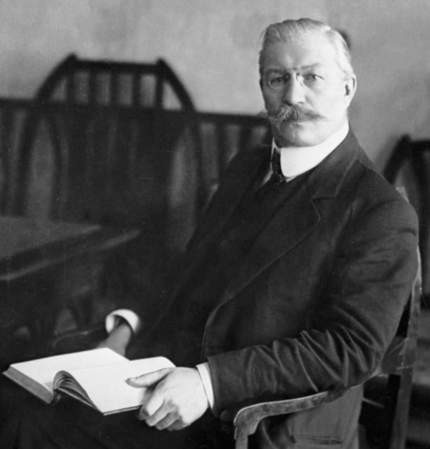 Павел Николаевич Милюков (1859 – 1943). Министр иностранных дел Временного правительства России (2 (15) марта — 5 (18) мая 1917 года). 